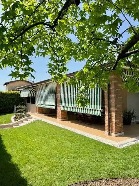 Villa in vendita a Cassola