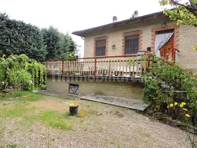 Villa in vendita a Chiusi