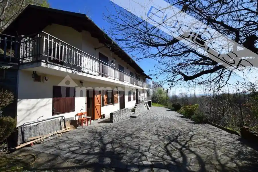 Rustico - Casale in vendita a Bibiana