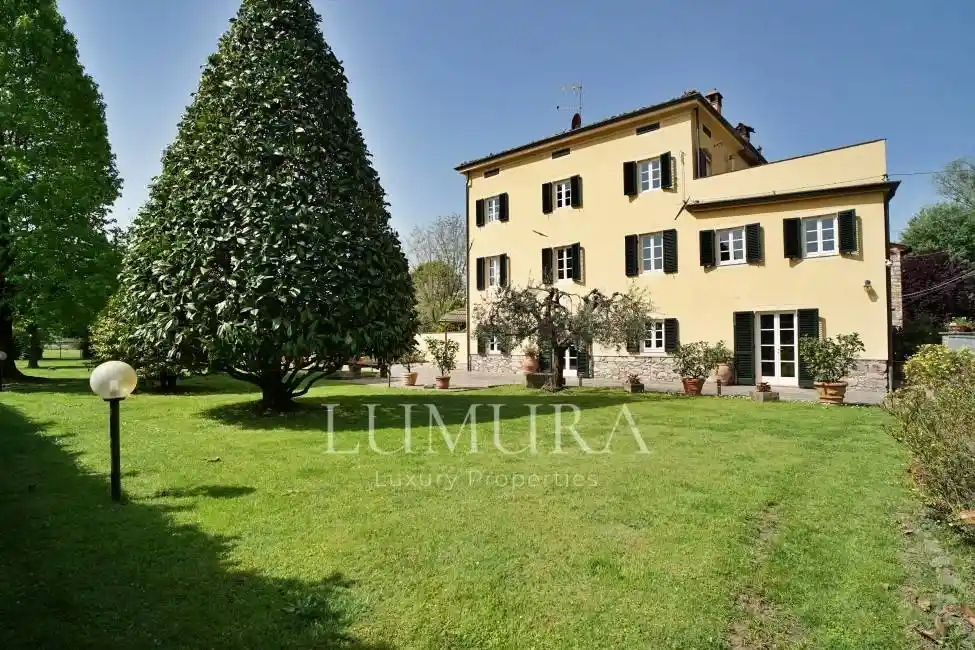 Rustico - Casale in vendita a Capannori