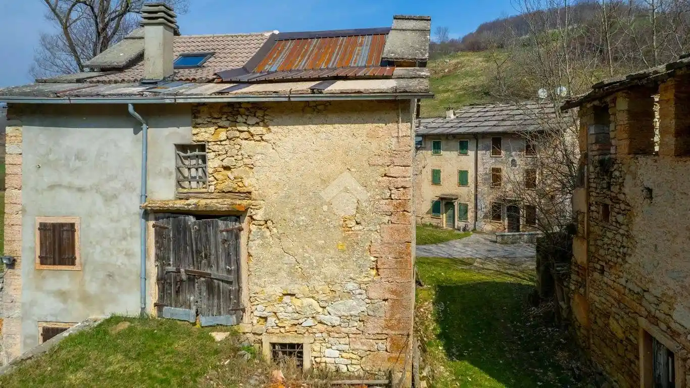 Rustico Contrada Pomari 1, San Francesco, Roverè Veronese - foto 4