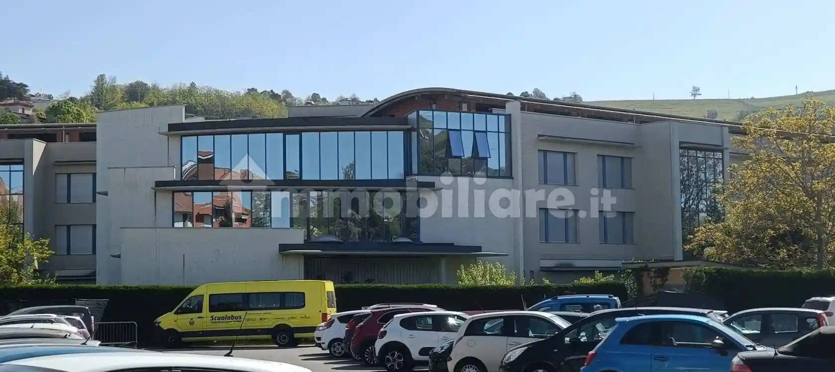 Palazzo - Edificio in vendita a Alba