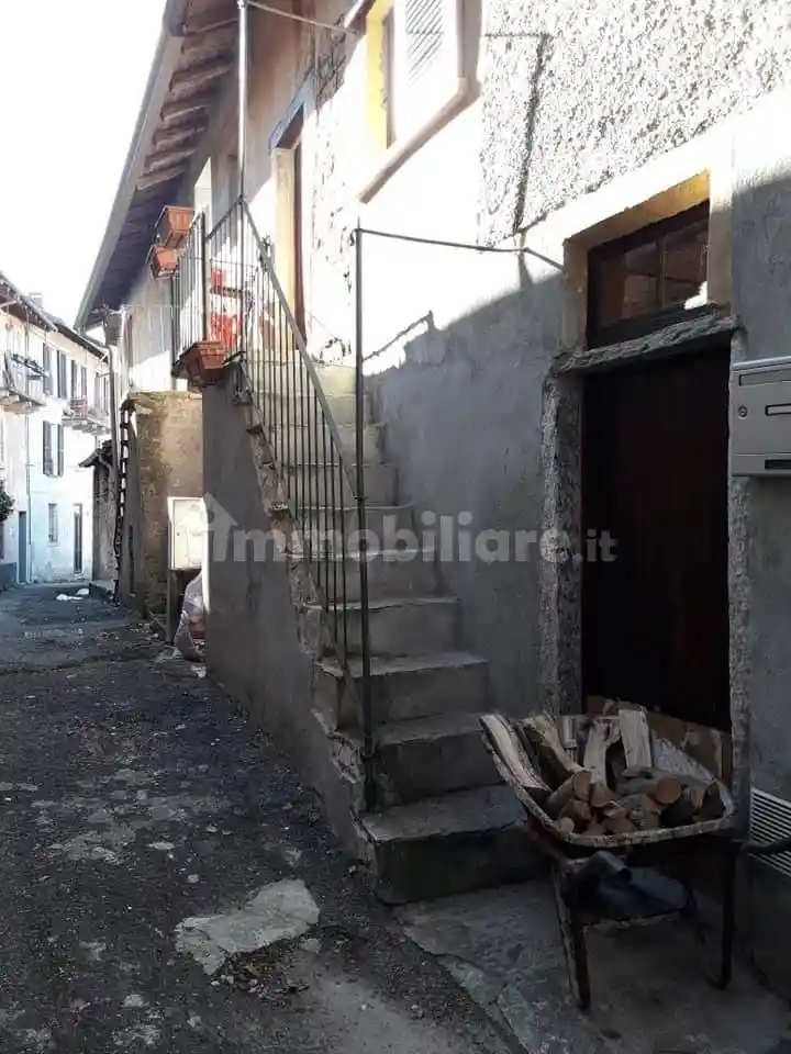 Appartamento in vendita a Valganna