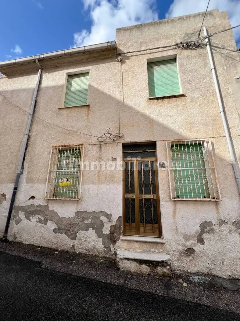 Villa unifamiliare Vico 2 Craru Mannu 17, Centro, Lodè - foto 5