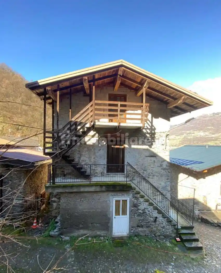 Rustico - Casale in vendita a Piateda