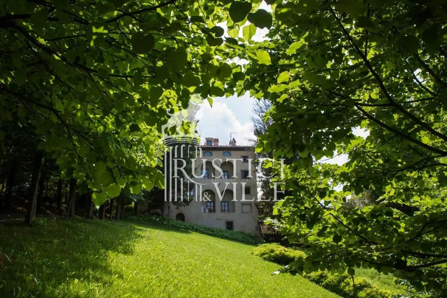 Villa in vendita a Pisa
