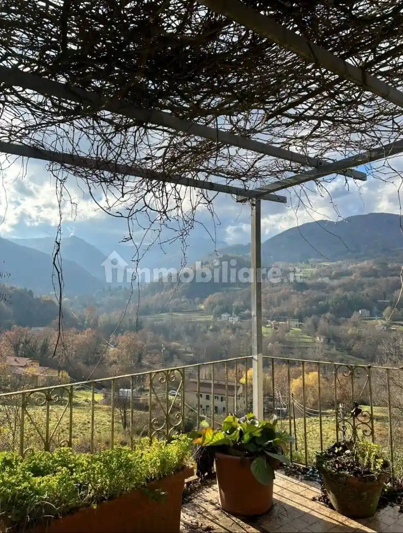 Casa indipendente in vendita a Castelnuovo di Garfagnana