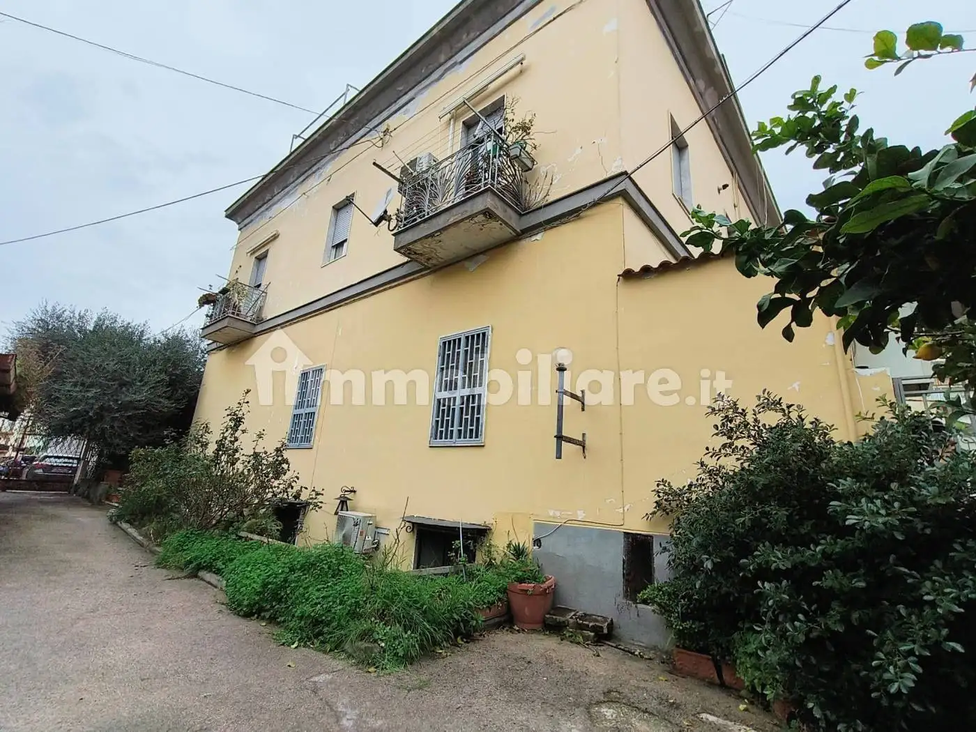 Appartamento in vendita a Napoli