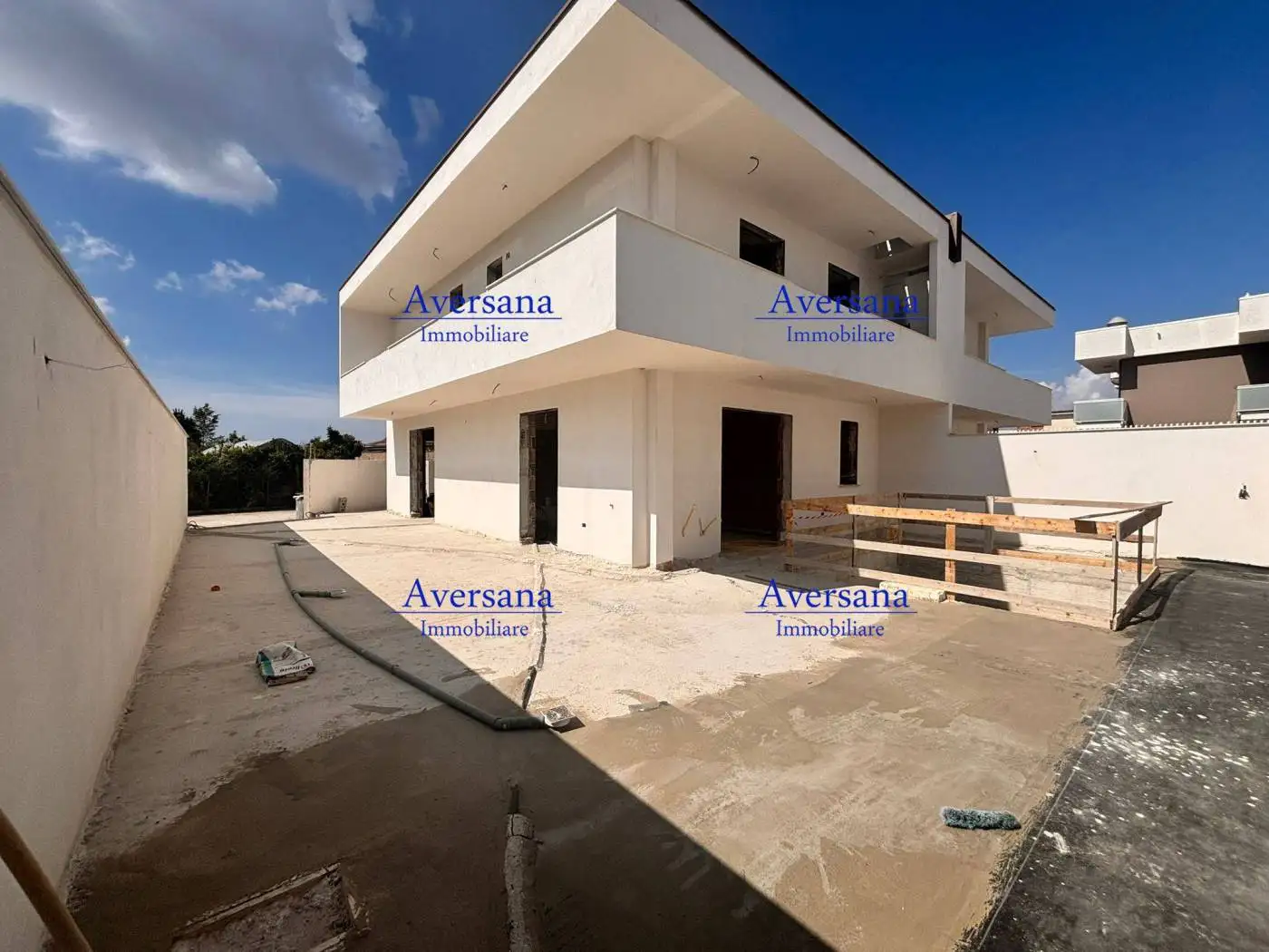 Villa in vendita a Lusciano