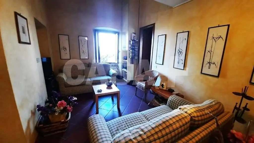 Appartamento in vendita a Casciago