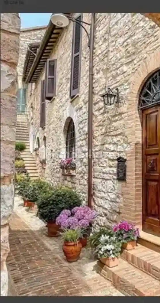 Appartamento in vendita a Semproniano