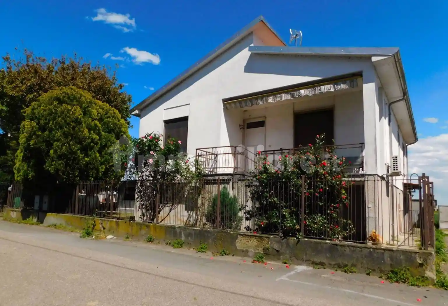 Villa in vendita a Gropello Cairoli