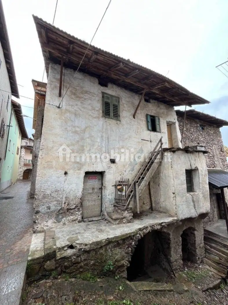 Casa indipendente in vendita a Segonzano