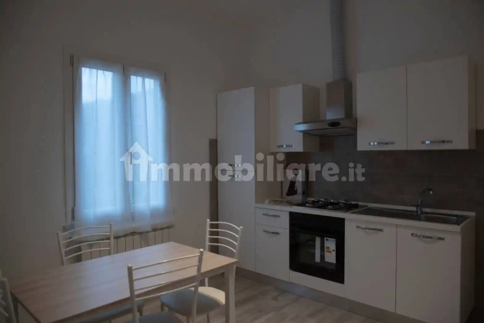Appartamento in affitto a Carrara