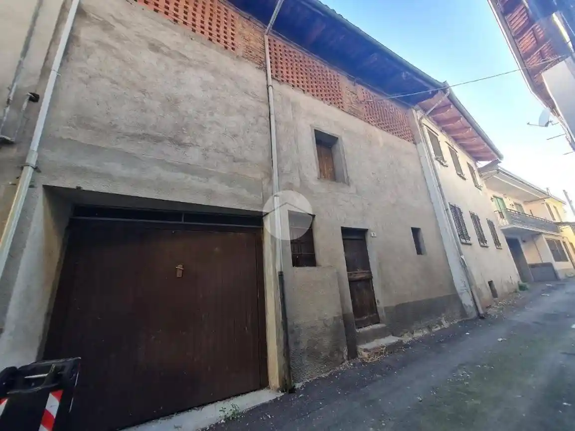 Rustico - Casale in vendita a San Benigno Canavese