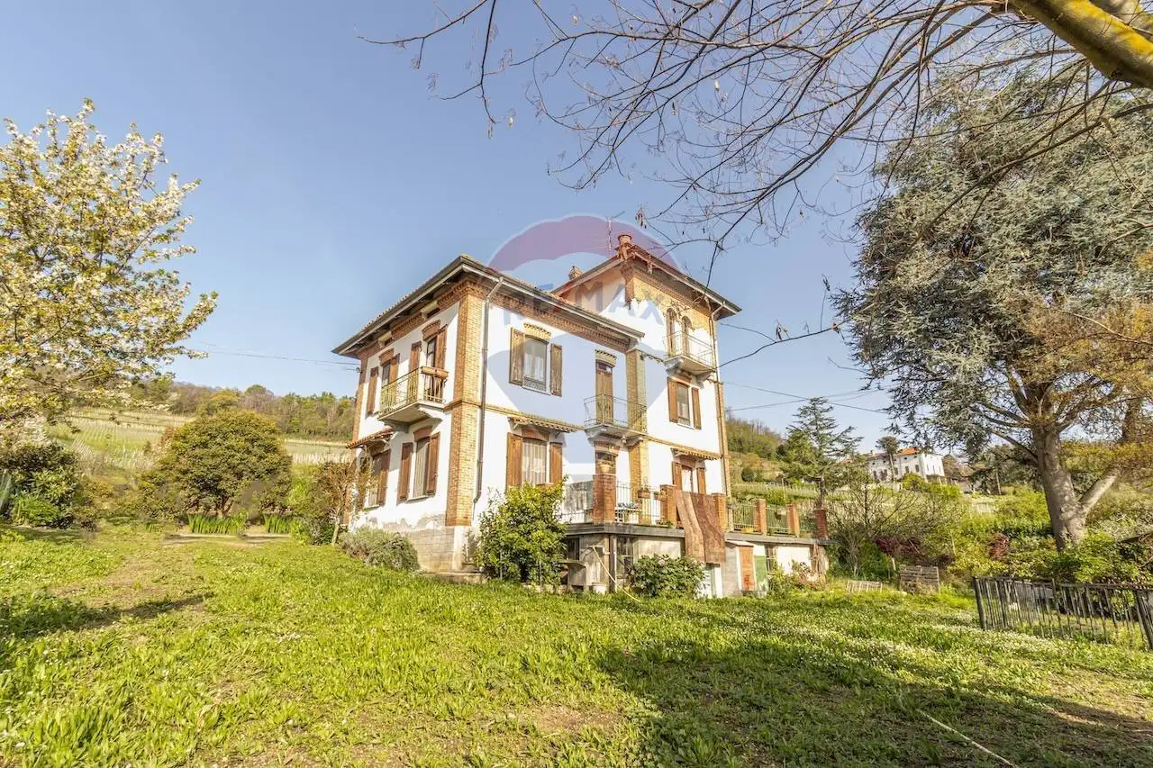 Villa in vendita a Salussola