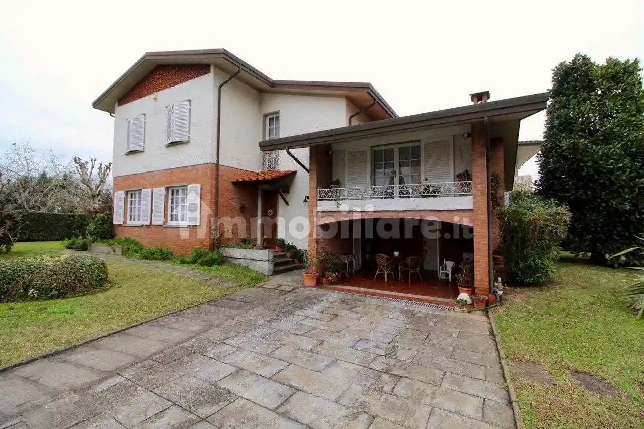 Villa in vendita a Pietrasanta