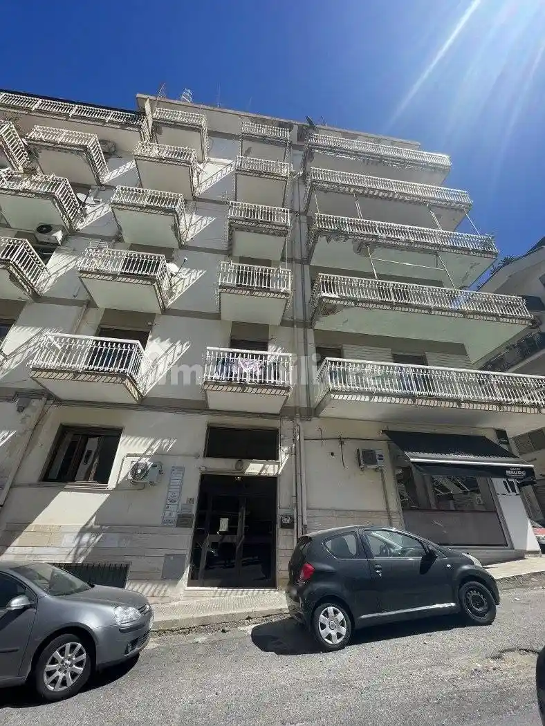 Trilocale via Cardinale Luigi Tripepi 7, Pineta Zerbi, Reggio Calabria - foto 2