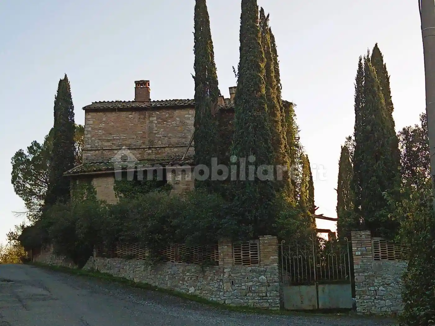 Rustico - Casale in vendita a Corciano