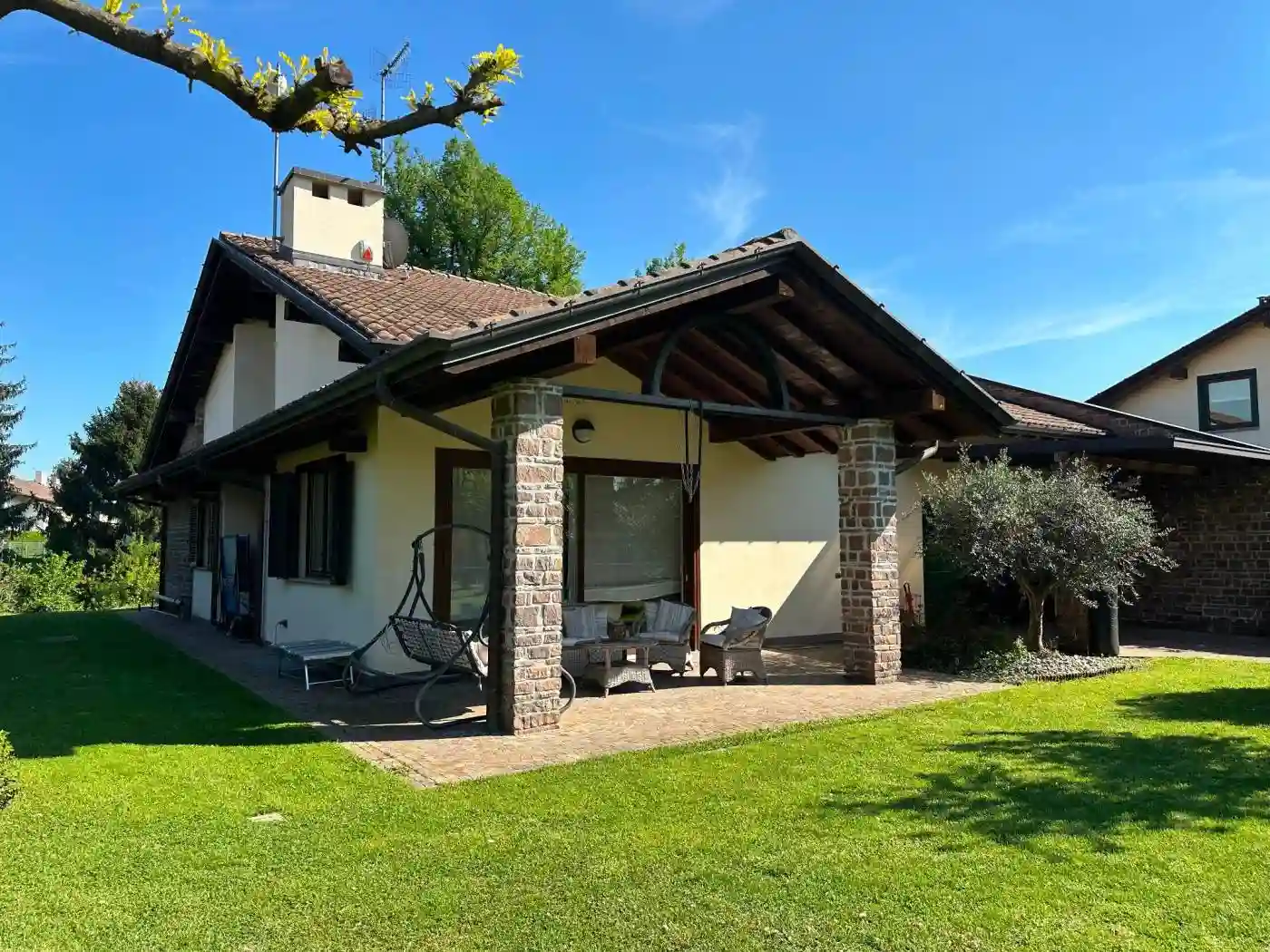 Villa - foto 2
