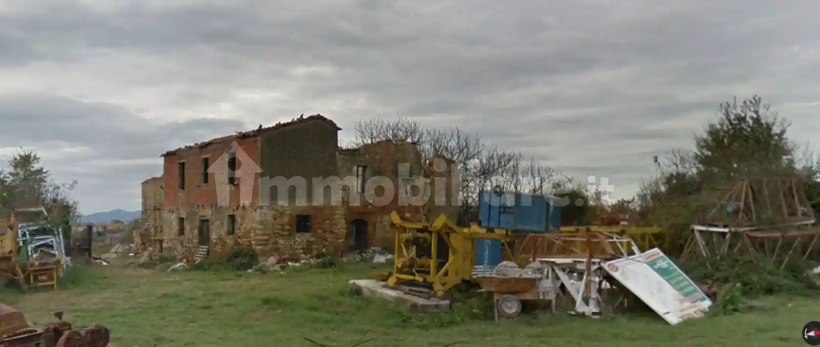 Rustico - Casale in vendita a Perugia