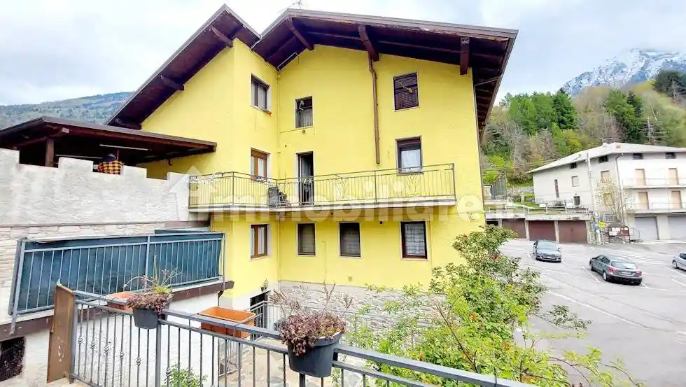 Villa a schiera via 4 Novembre 9, Cimbergo - foto 2