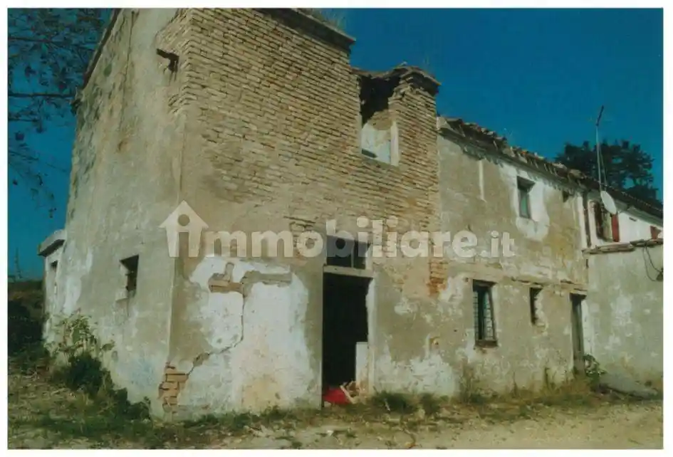 Rustico - Casale in vendita a San Costanzo