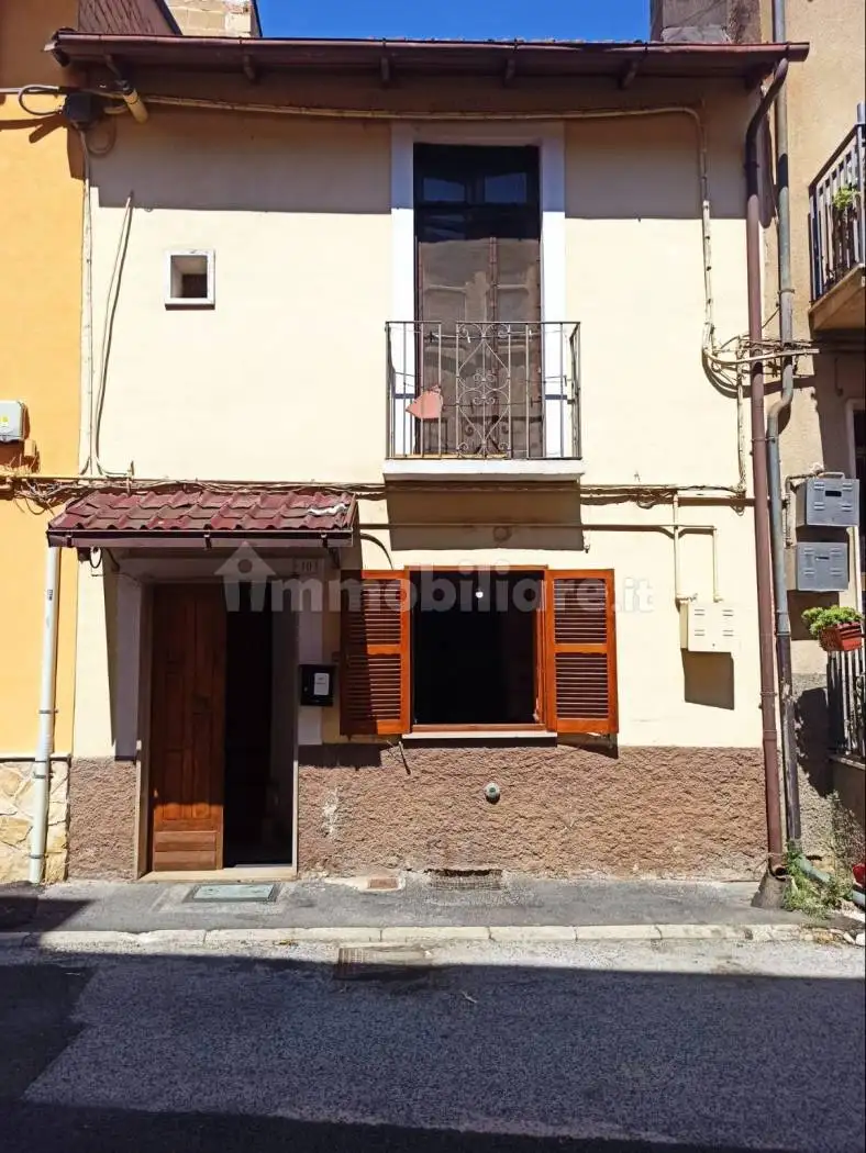 Casa indipendente in vendita a Celano