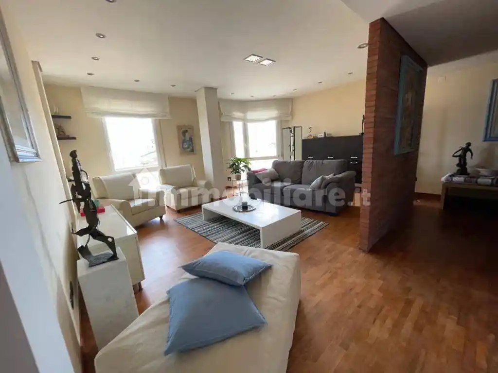 Appartamento piazza Massimo d'Azeglio 63, Lungomare, Viareggio - foto 5