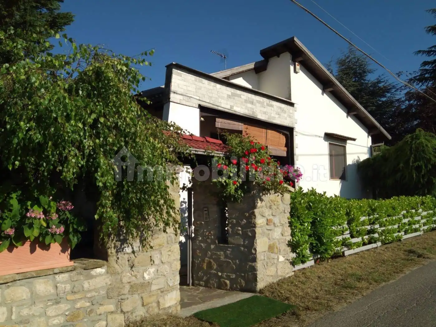 Villa in vendita a Ponte Nizza
