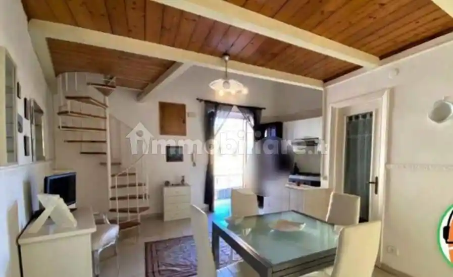 Appartamento in affitto a Napoli