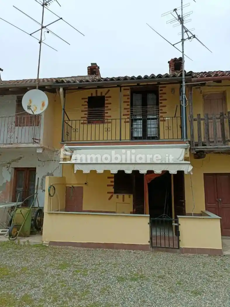 Casa indipendente in vendita a Confienza