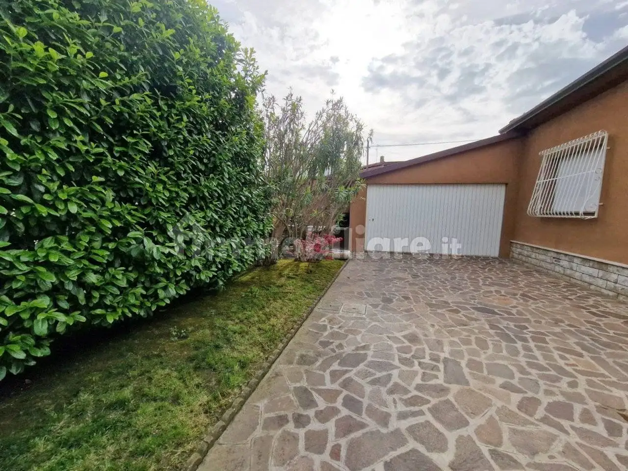 Casa indipendente in vendita a Cesena