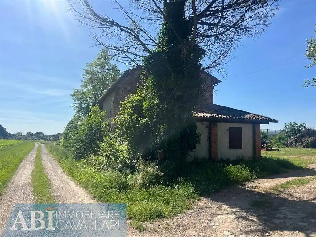 Casa indipendente in vendita a Faenza