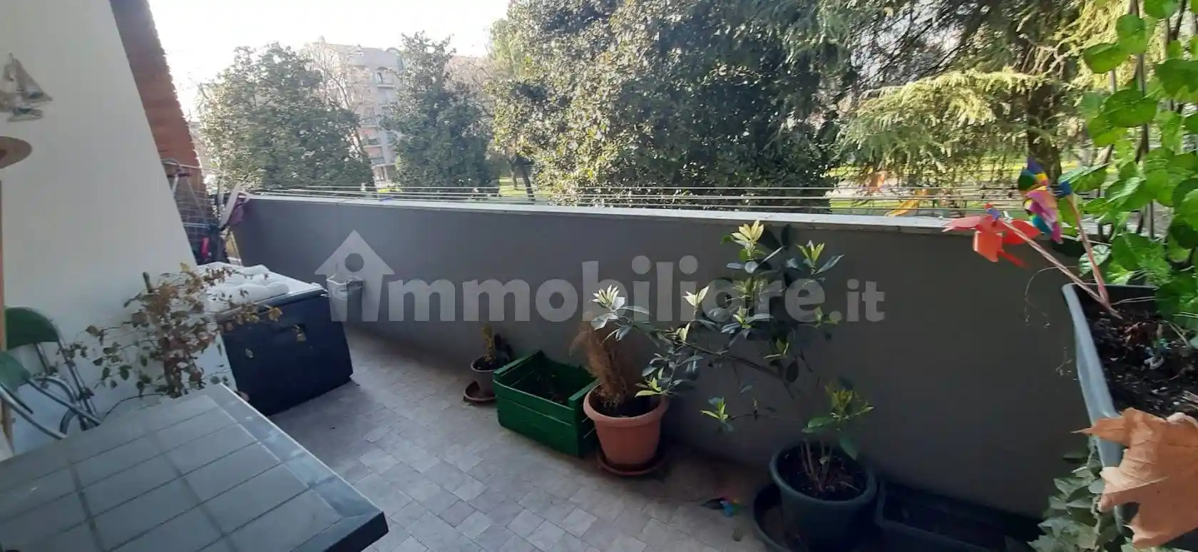 Palazzo - Edificio in vendita a Verona