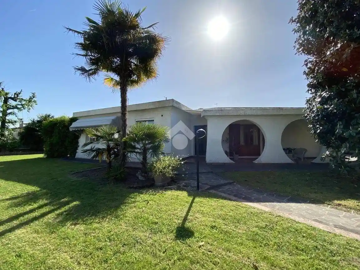 Villa in vendita a Tombolo