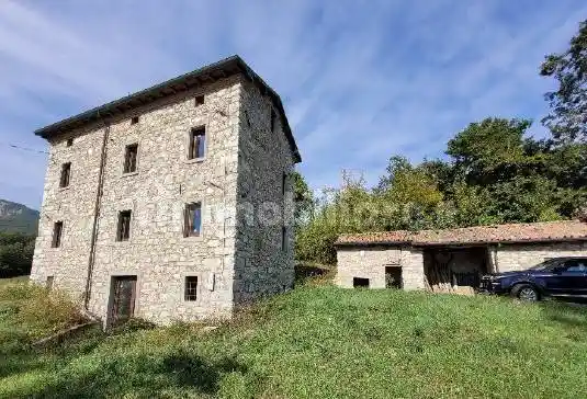 Rustico - Casale in vendita a Villa Minozzo