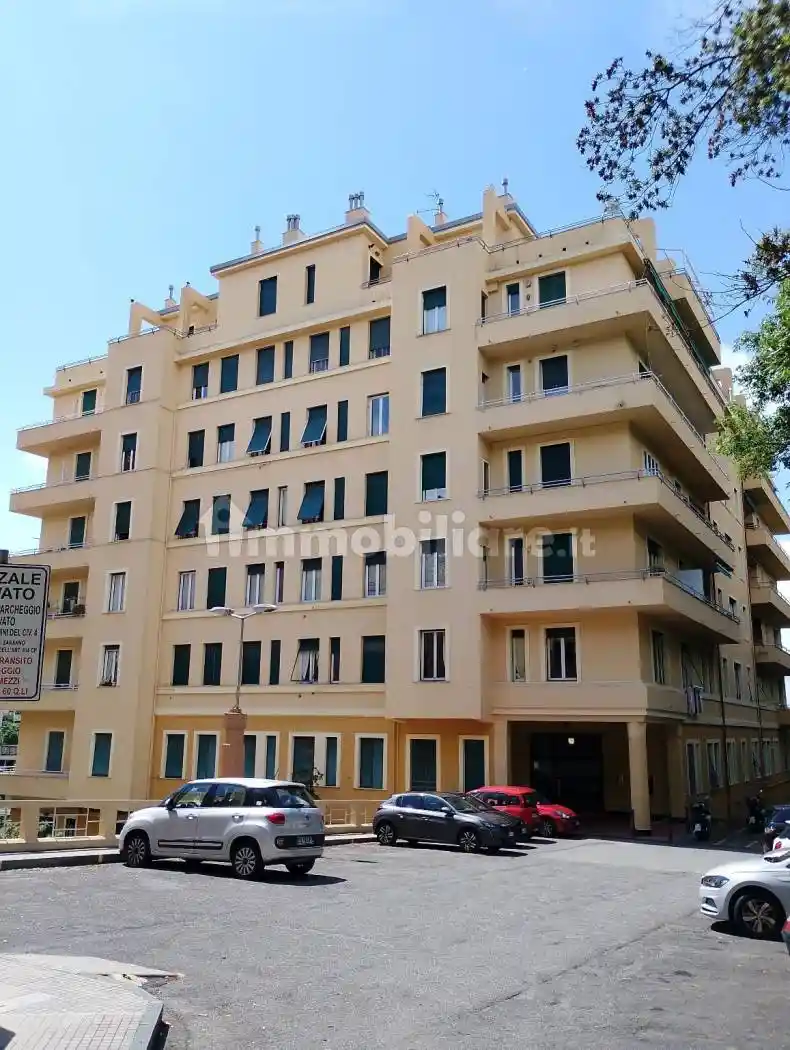 Appartamento in vendita a Genova