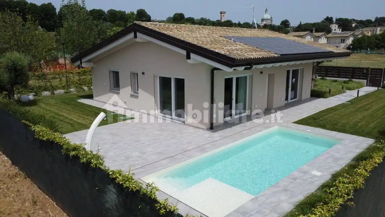 Villa in vendita a Calvagese della Riviera