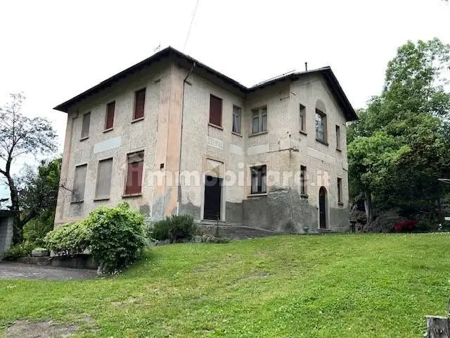 Villa in vendita a Ponte in Valtellina