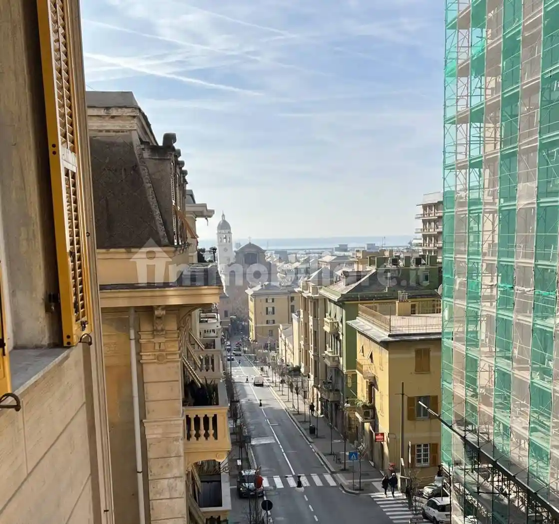 Appartamento in vendita a Genova