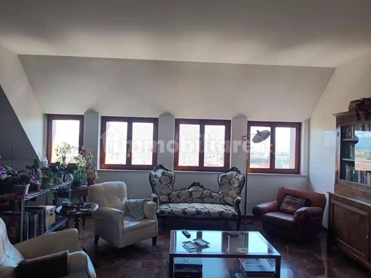 Appartamento in vendita a Piacenza