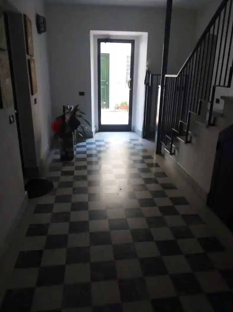 Appartamento via Giuseppe Verdi, Centro, Carrara - foto 4