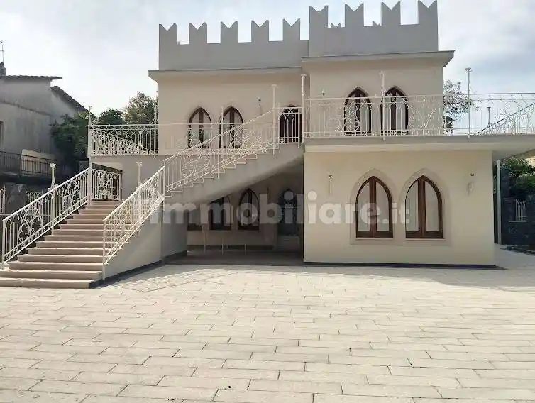 Villa in vendita a Trecastagni