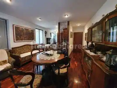 Appartamento buono stato, su più livelli, Avesa, Verona - foto 2