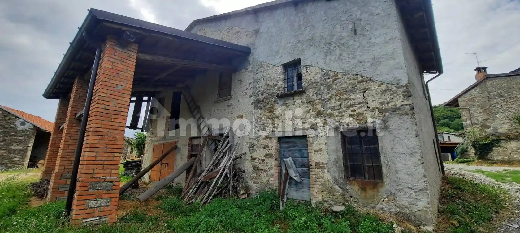 Rustico - Casale in vendita a Bettola