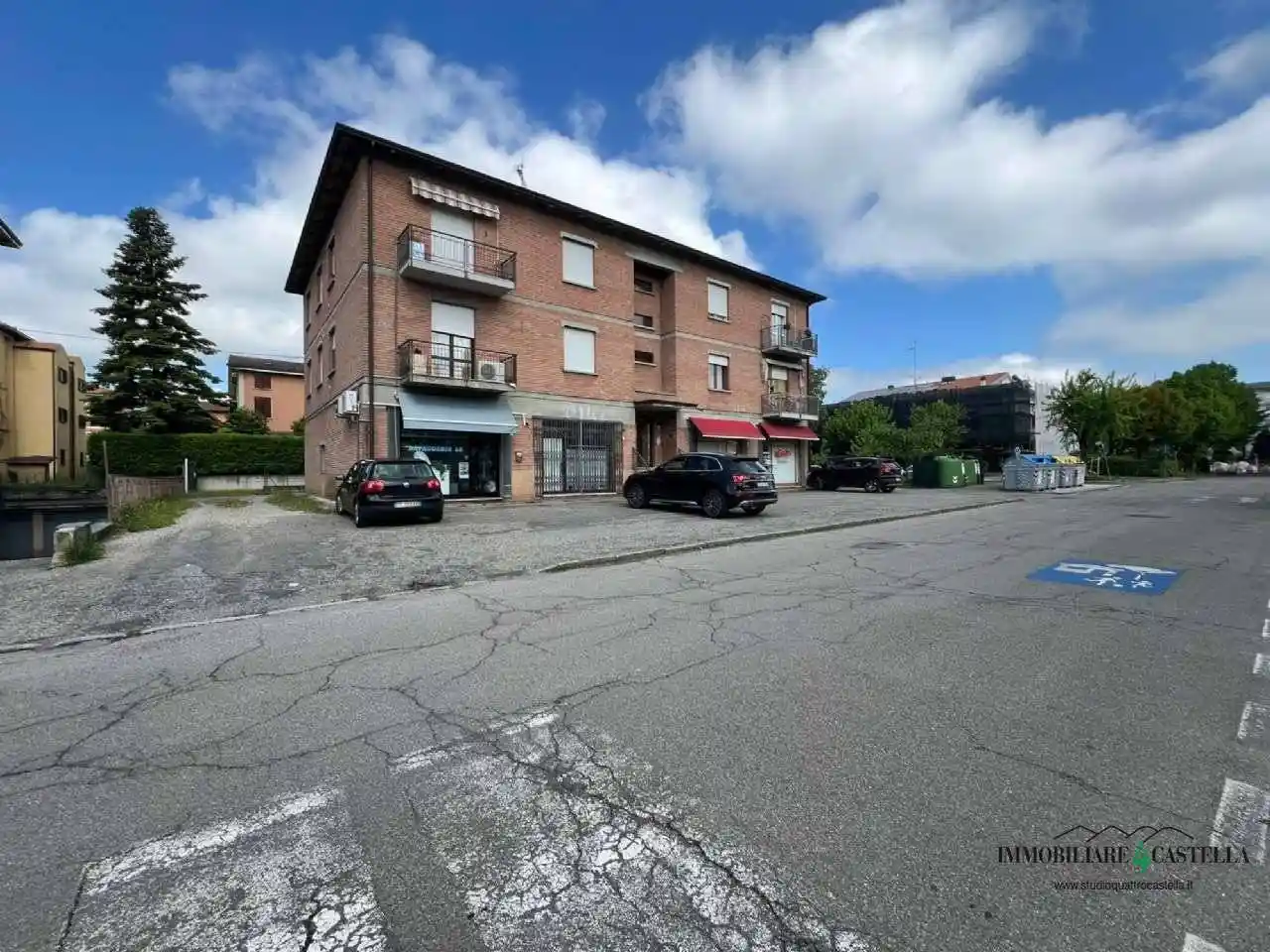 Appartamento in vendita a Quattro Castella