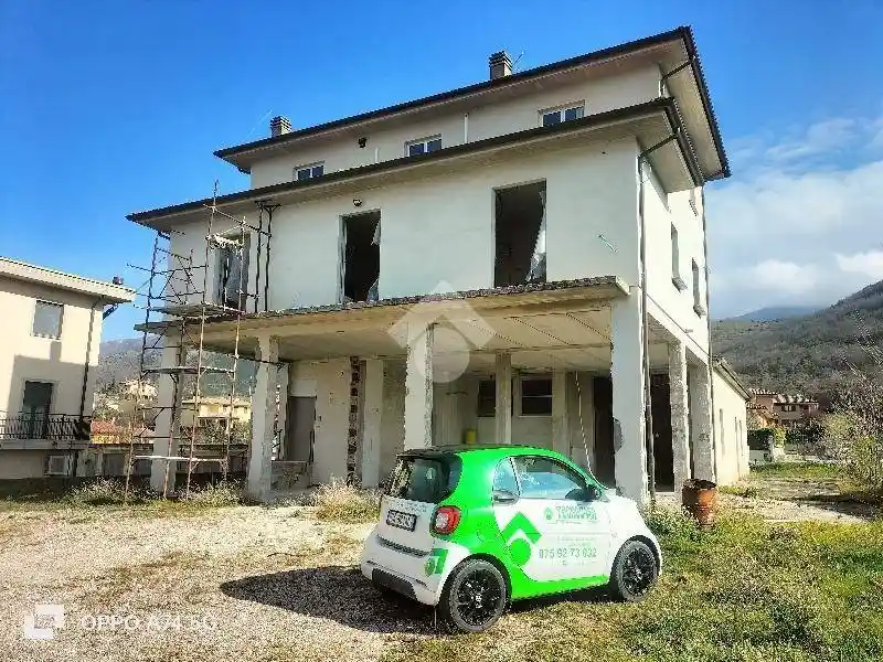 Casa indipendente in vendita a Sigillo