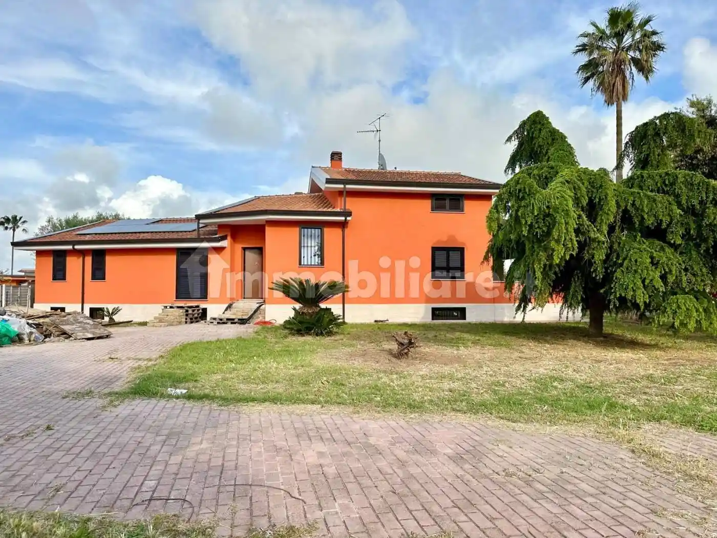 Villa in vendita a Nettuno