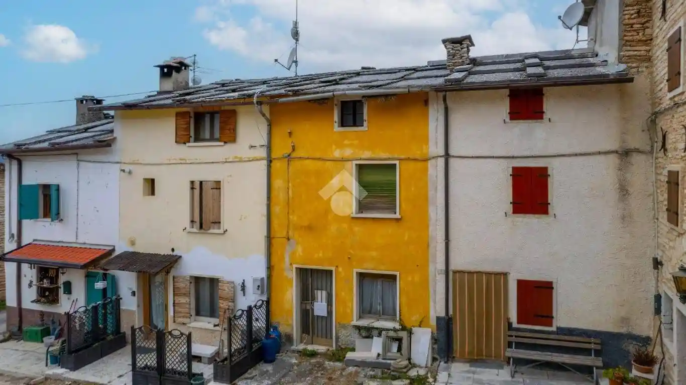 Rustico - Casale in vendita a Sant'Anna d'Alfaedo